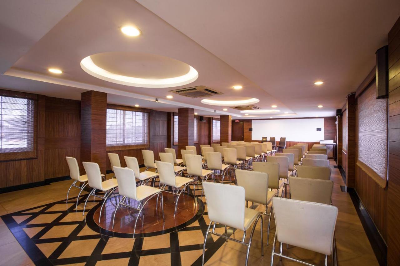 The Castello Residency Hotel Coimbatore Exterior photo