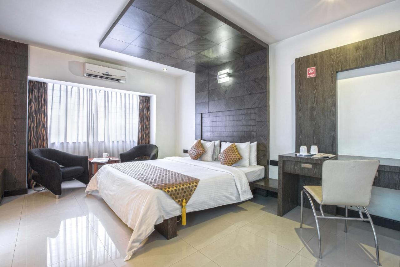 The Castello Residency Hotel Coimbatore Exterior photo